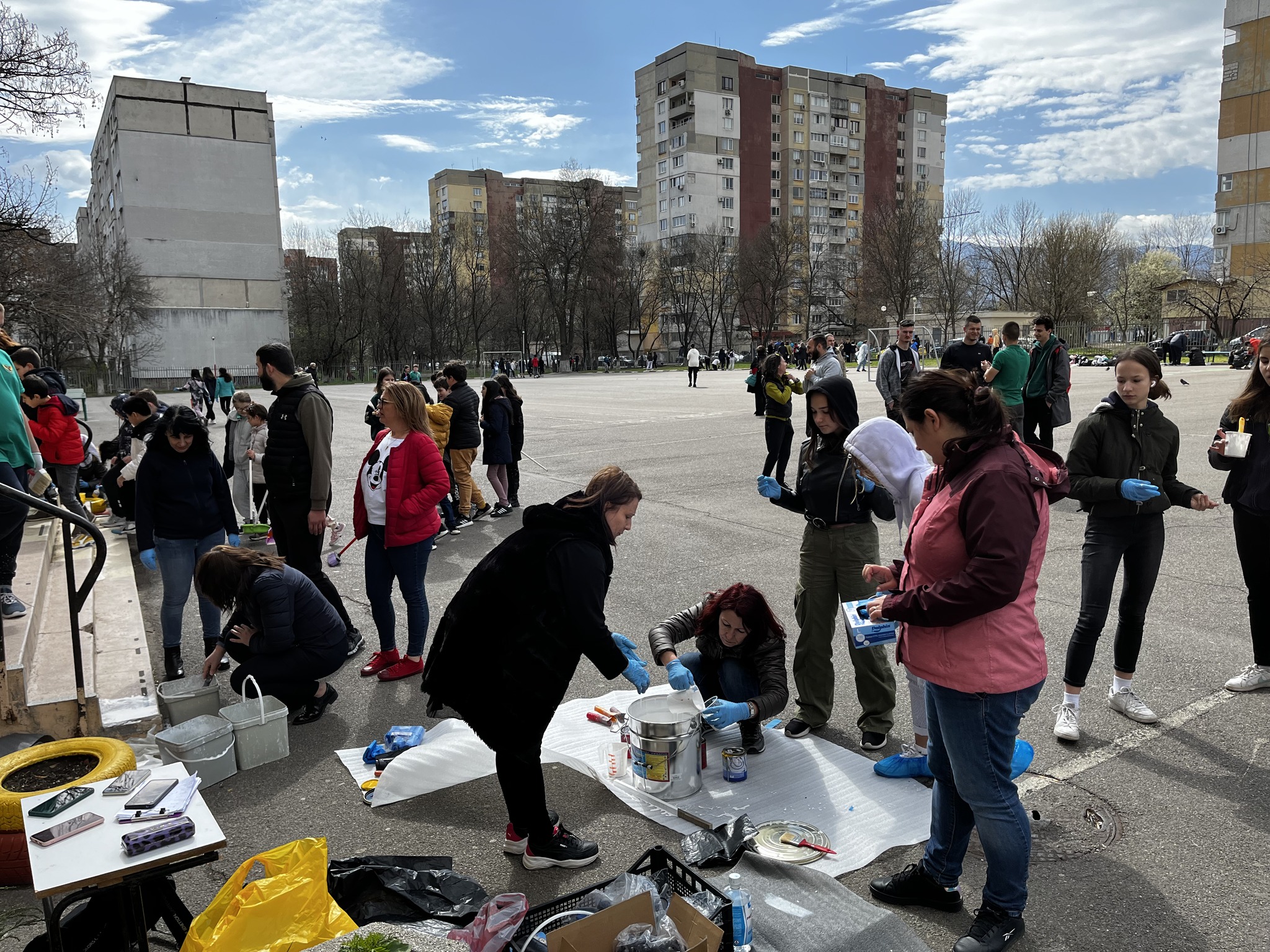 снимка на Пролетно почистване в 97. СУ