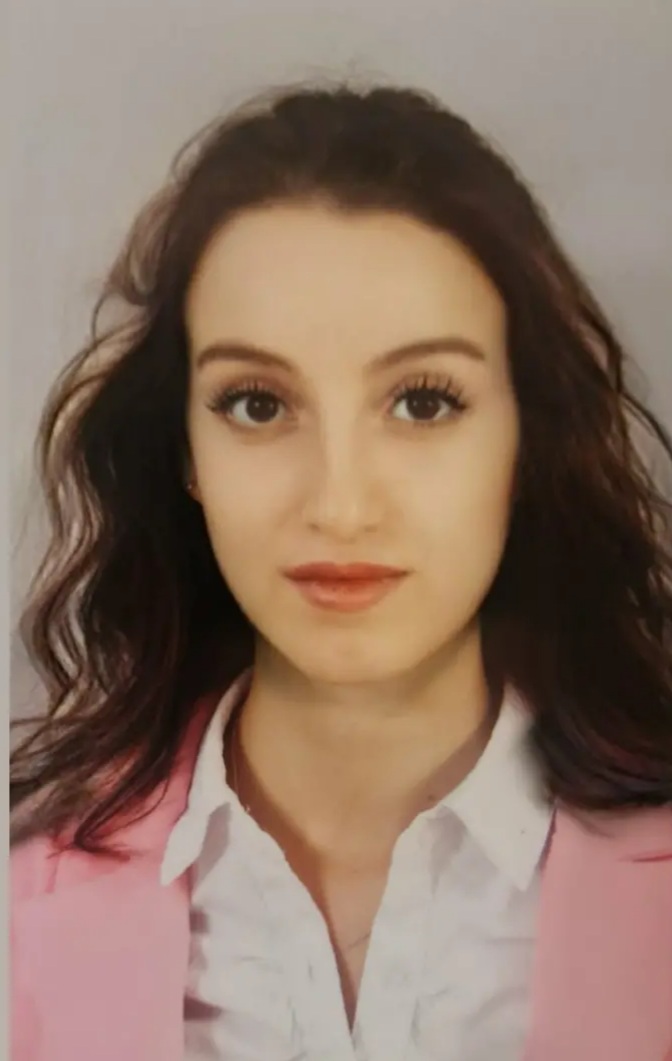 Деси Иванова